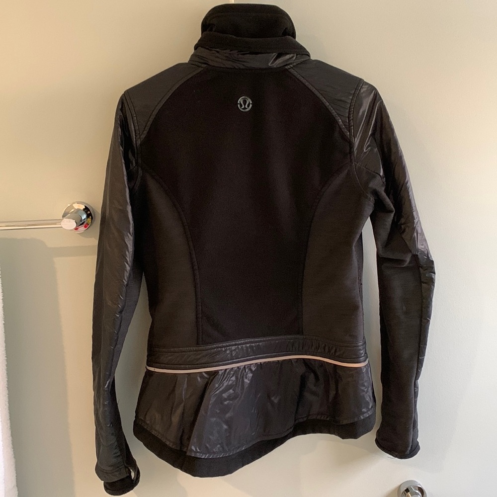 Black lululemon jacket